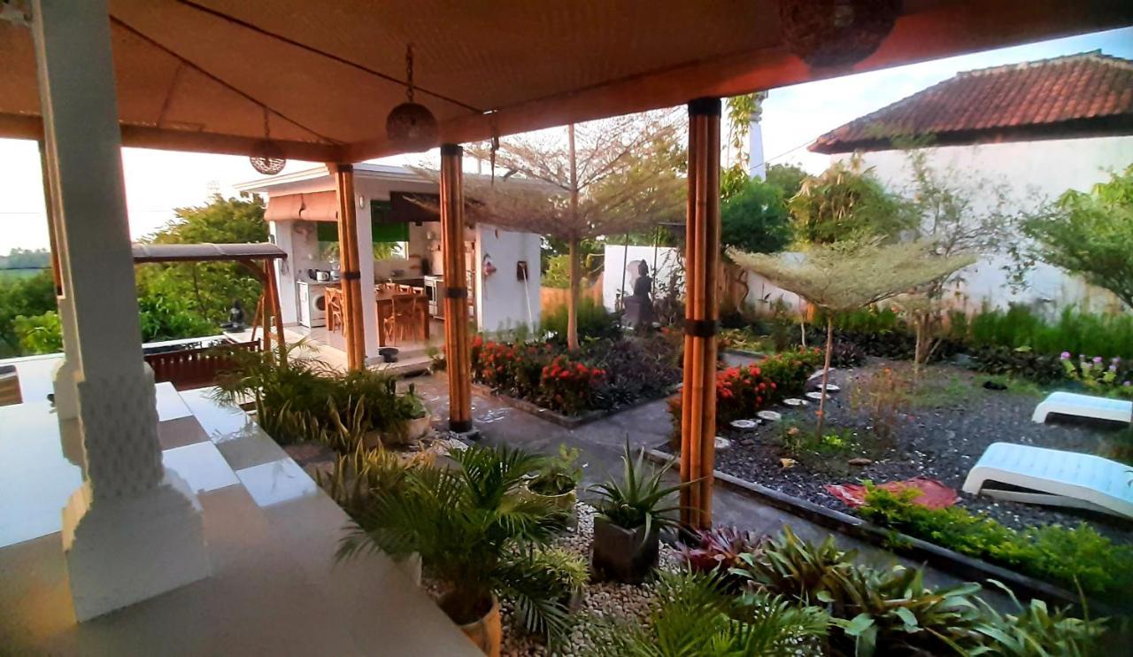 Cantik Villa Lovina Eksteriør billede