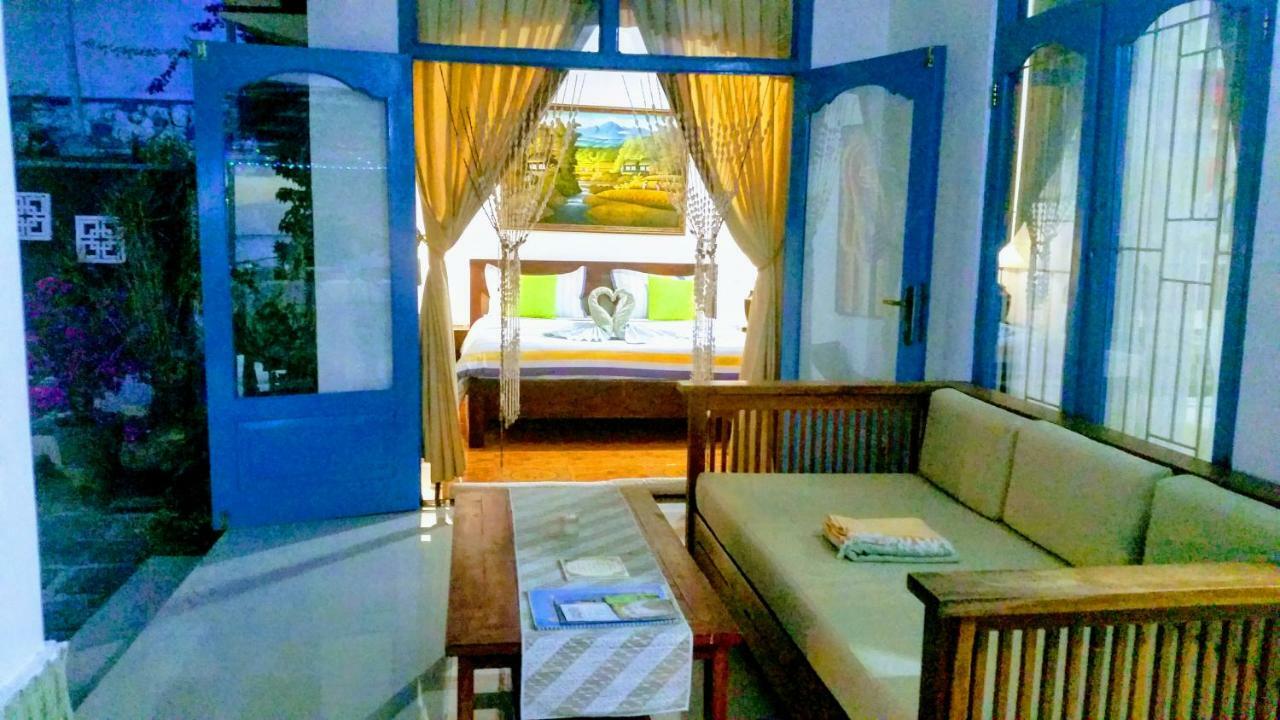 Cantik Villa Lovina Eksteriør billede